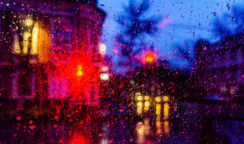 Дождь в городе... (из серии)