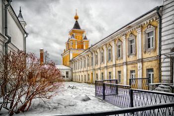 Нико́ло-Угре́шский монасты́рь — ставропигиальный мужской монастырь