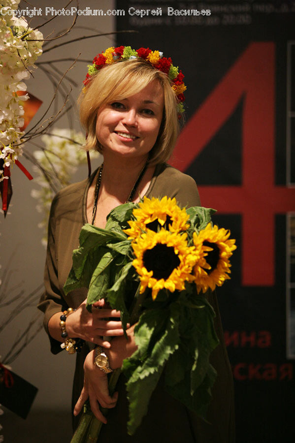 People, Person, Human, Plant, Potted Plant, Flower, Flower Arrangement