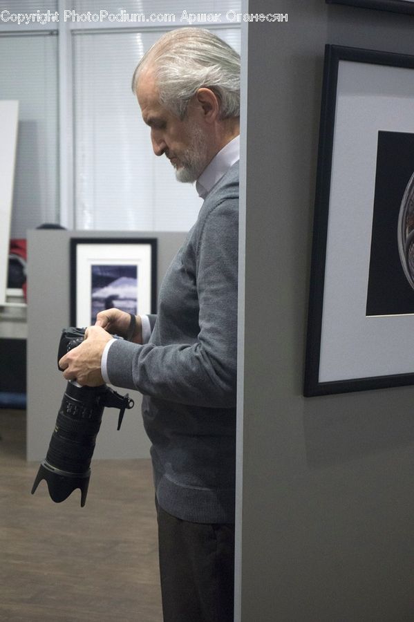 People, Person, Human, Photo Booth, Computer, Electronics, LCD Screen