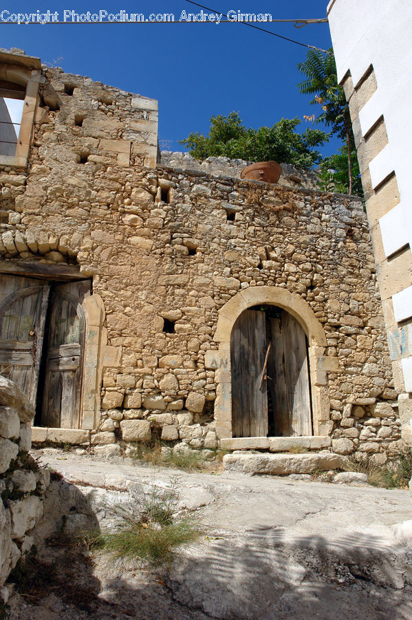 Castle, Fort, Ruins, Brick, Rubble, Arch, Fence