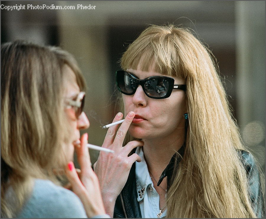 Human, People, Person, Cosmetics, Lipstick, Blonde, Female