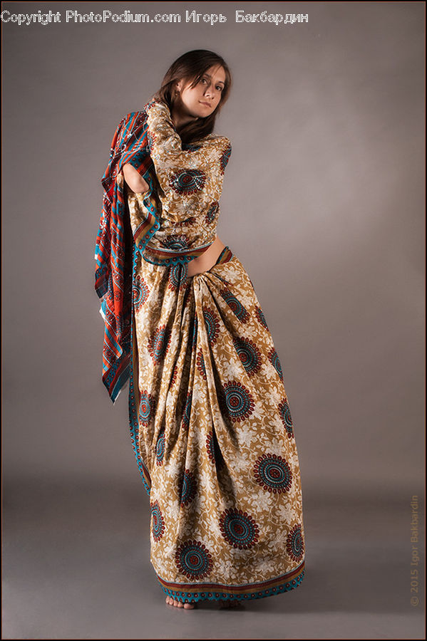People, Person, Human, Robe, Evening Dress, Gown, Runway