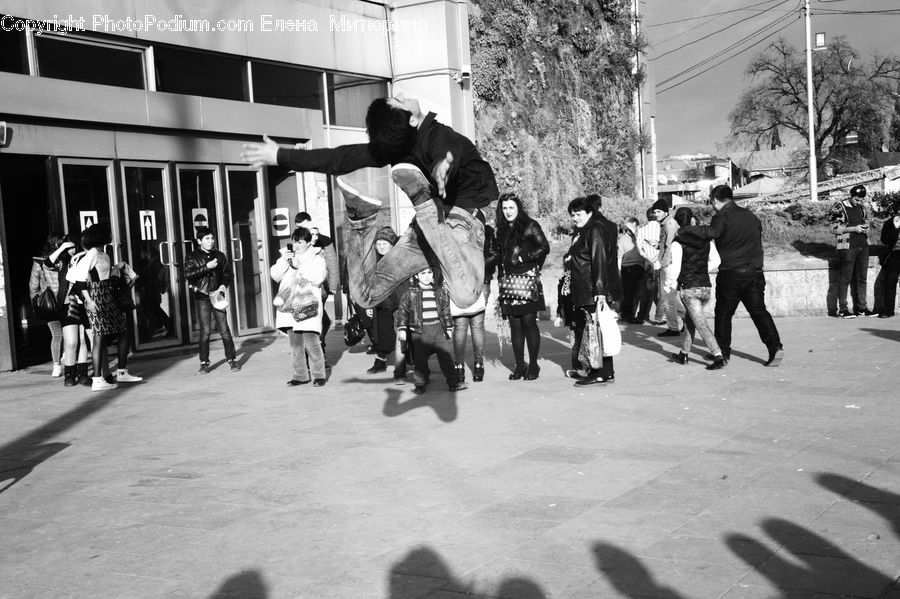 Human, People, Person, Leisure Activities, Walking, Crowd, Asphalt
