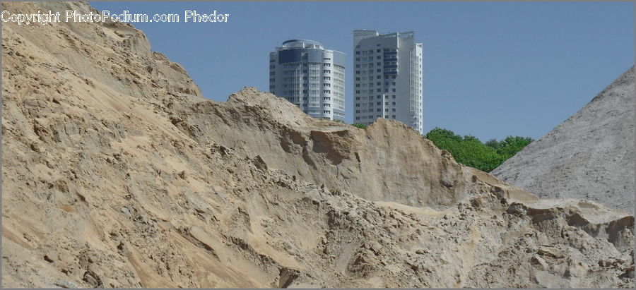 Crest, Mountain, Outdoors, Peak, Cliff, Soil, Rubble