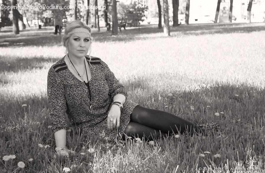 People, Person, Human, Cardigan, Clothing, Sweater, Female