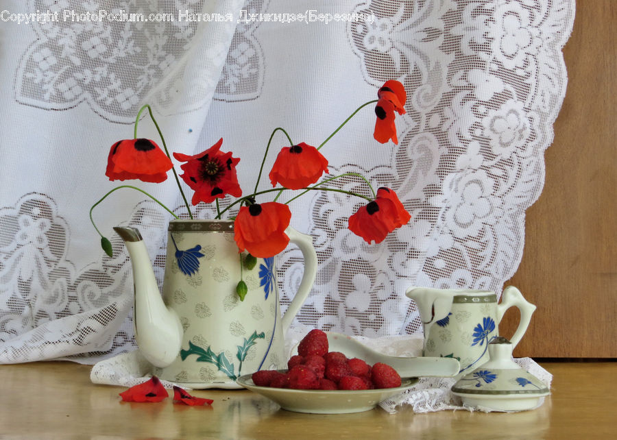 Glass, Goblet, Cushion, Home Decor, Pillow, Dessert, Food