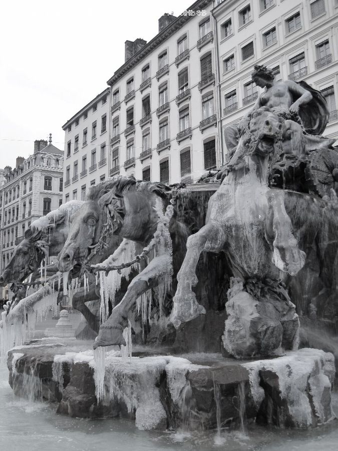 Ice, Outdoors, Snow, Rock, River, Water, Waterfall