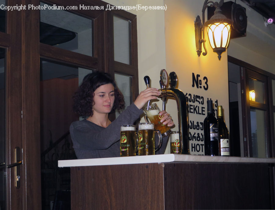 People, Person, Human, Alcohol, Beer, Beverage, Drink