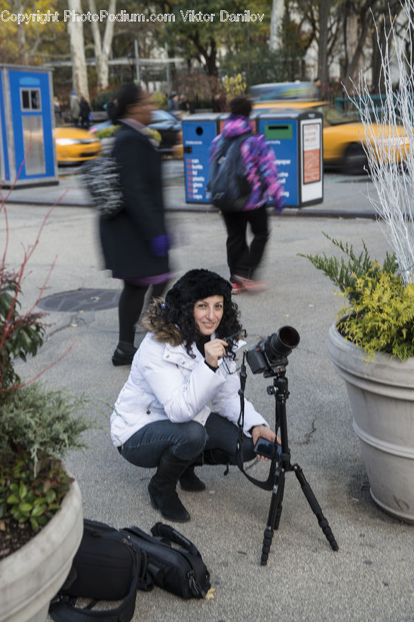 People, Person, Human, Plant, Potted Plant, Photographer, Afro Hairstyle