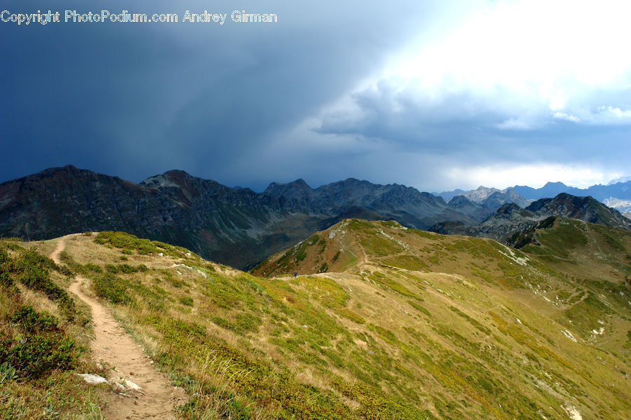 Crest, Mountain, Outdoors, Peak, Field, Grass, Grassland