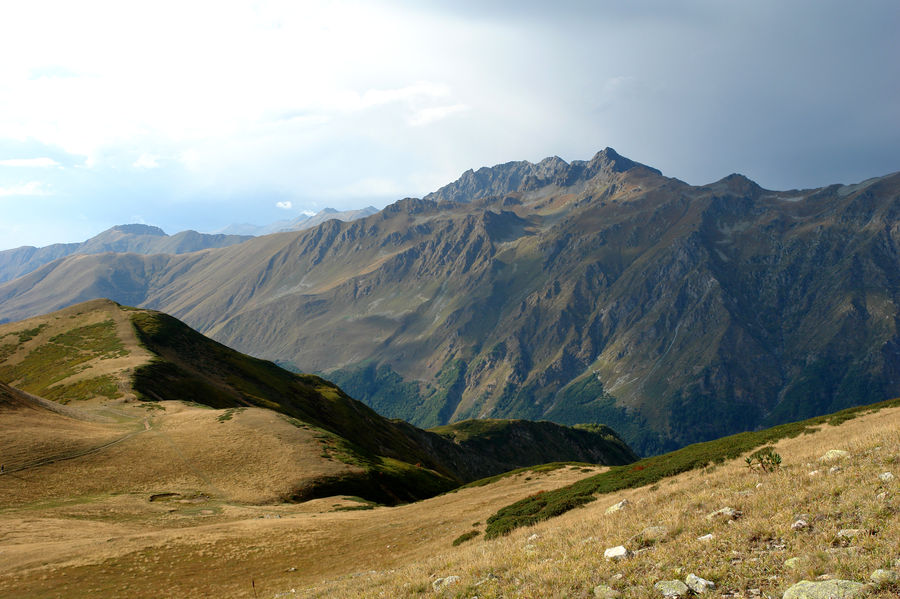 Crest, Mountain, Outdoors, Peak, Mountain Range, Dirt Road, Gravel