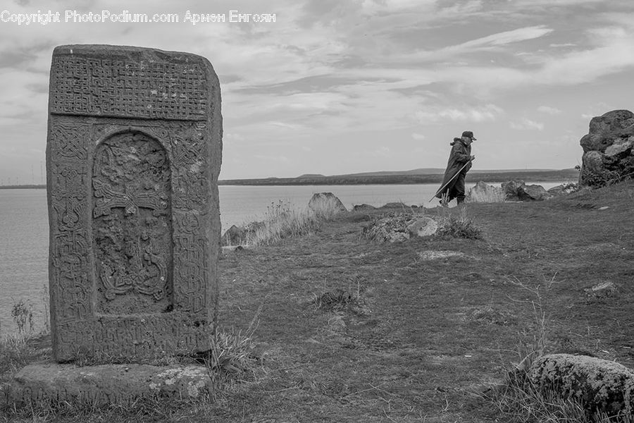 Tomb, Bunker