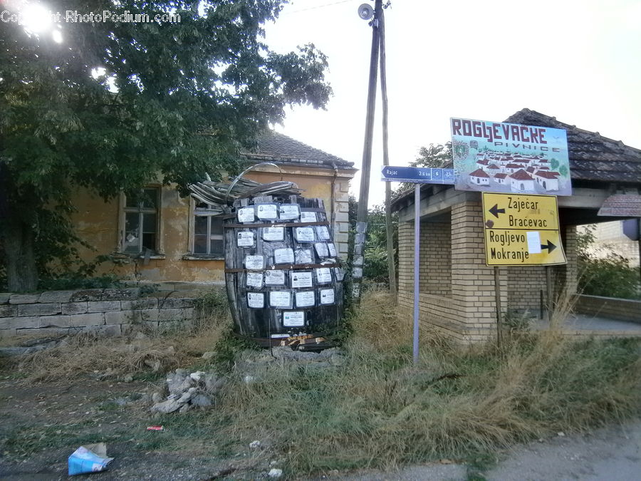 Cabin, Hut, Rural, Shack, Shelter, Downtown, Car