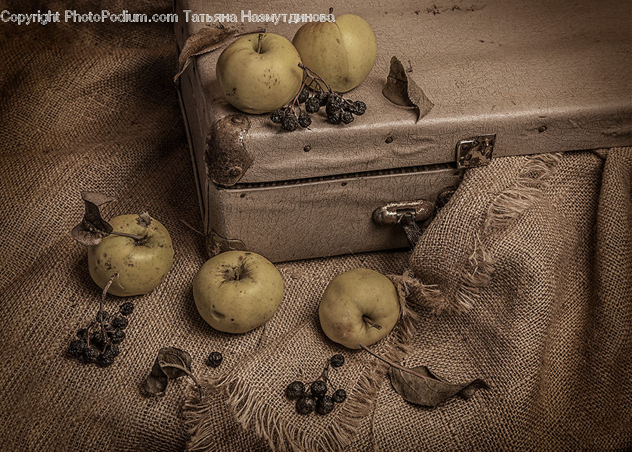 Garlic, Plant, Apple, Fruit, Quince, Produce, Vegetable