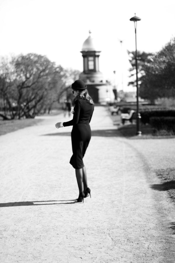 People, Person, Human, Exercise, Running, Sport, Lamp Post