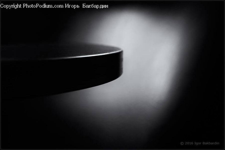 Pot, Pottery, Lighting, Porcelain, Saucer