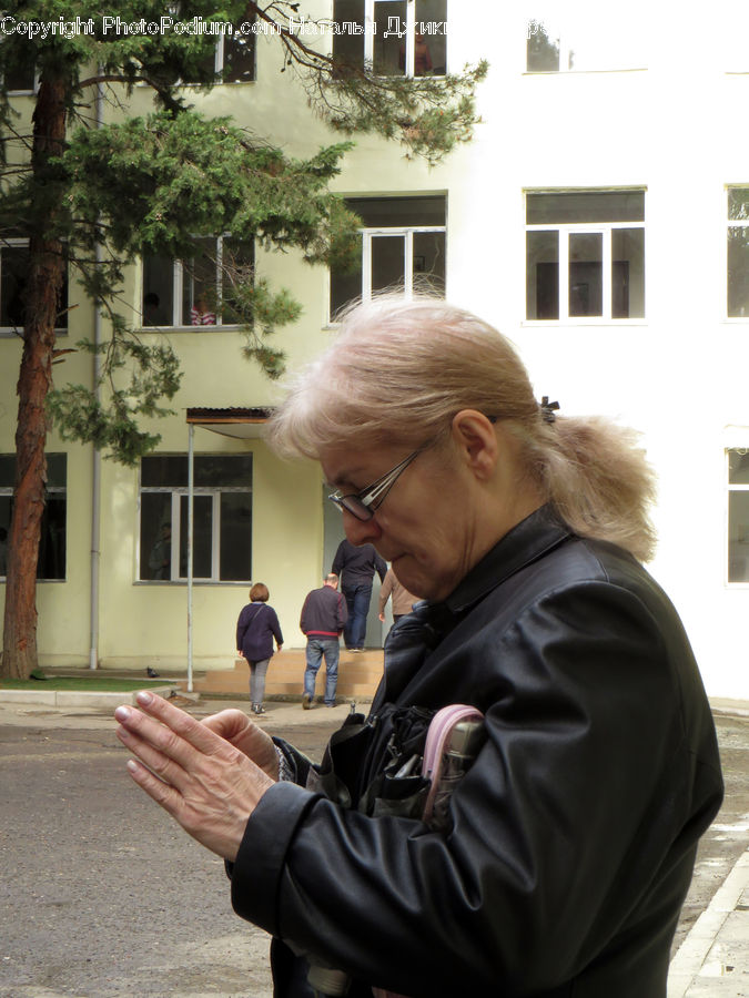 Human, People, Person, Building, Housing, Villa, Bench