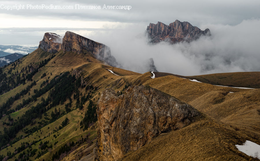 Crest, Mountain, Outdoors, Peak, Mountain Range, Nature, Plateau