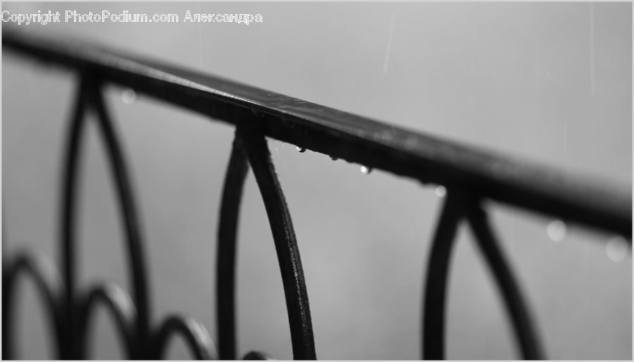 Railing, Text