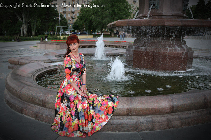 People, Person, Human, Fountain, Water, Lei, Outdoors