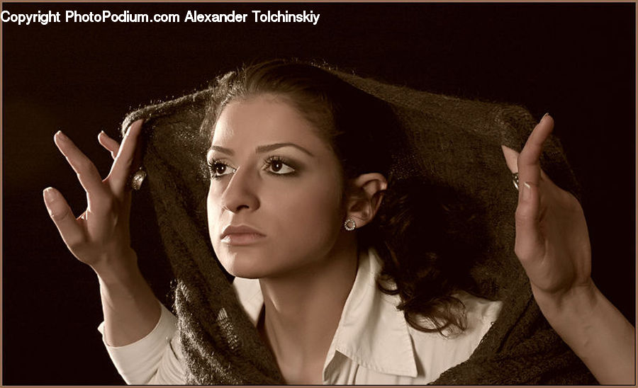 People, Person, Human, Afro Hairstyle, Hair, Female, Girl