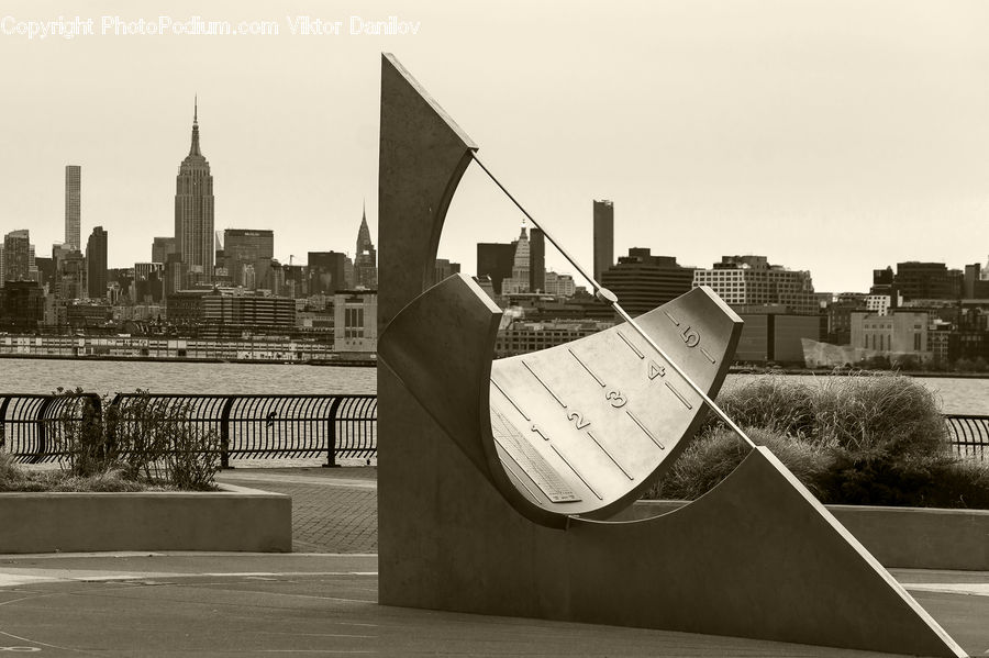 Sundial, Triangle, City, Downtown, Urban