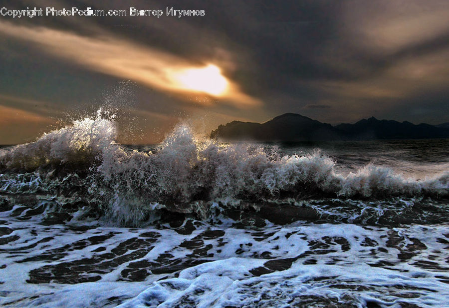 Outdoors, Sea, Sea Waves, Water, Ocean, Light, Dawn