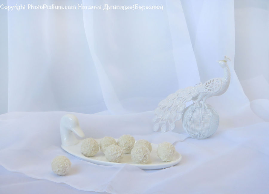 Garlic, Plant, Glass, Cake, Cream, Dessert, Food