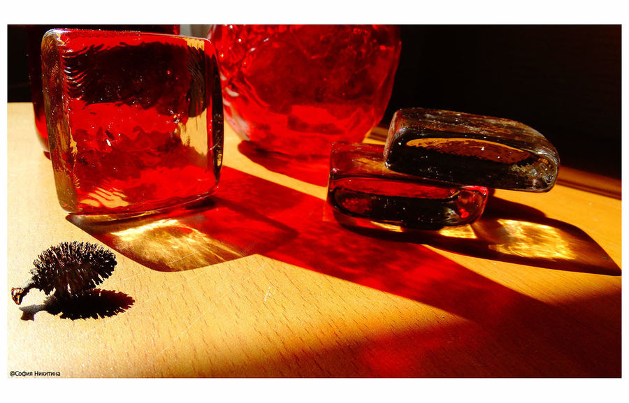 Glass, Alcohol, Beverage, Wine, Crystal, Gemstone, Drink