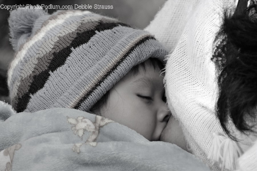 Blanket, Home Decor, Asleep, Animal, Face