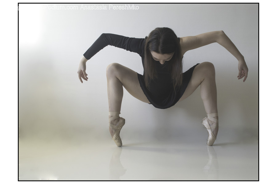 Dance, Dance Pose, Leisure Activities, Back, Face