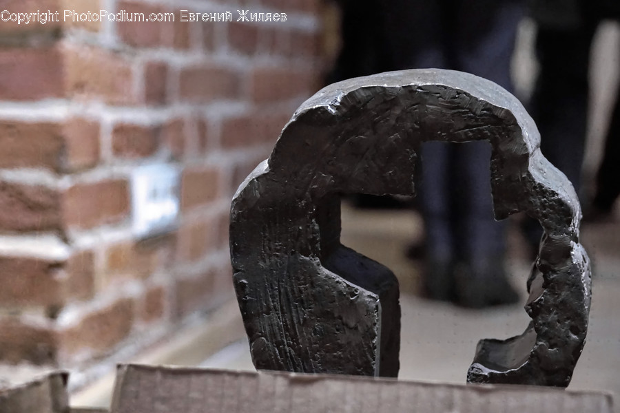 Brick, Head