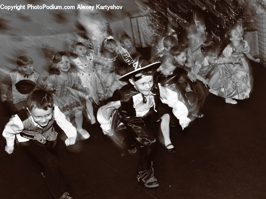 Performer, Person, Female, Carnival, Crowd, Festival, Parade