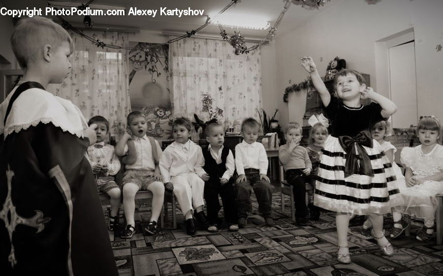 People, Person, Human, Baby, Child, Kid, Crowd