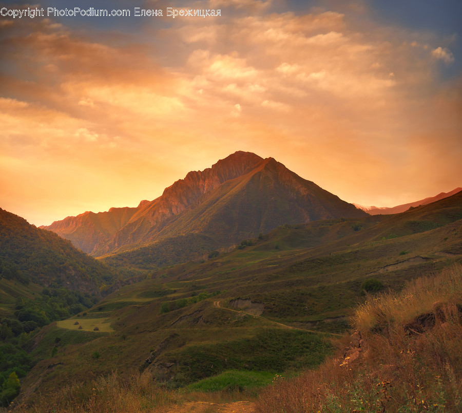 Field, Grassland, Outdoors, Mountain, Mountain Range