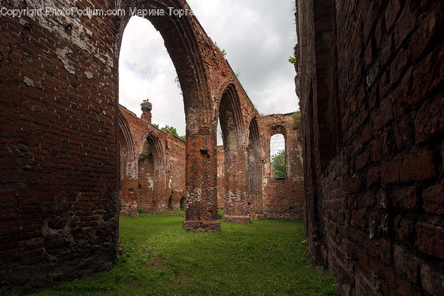 Ruins, Wall