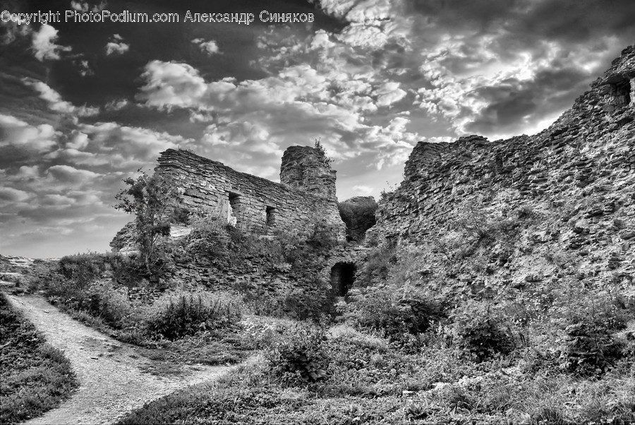 Ruins, Ground