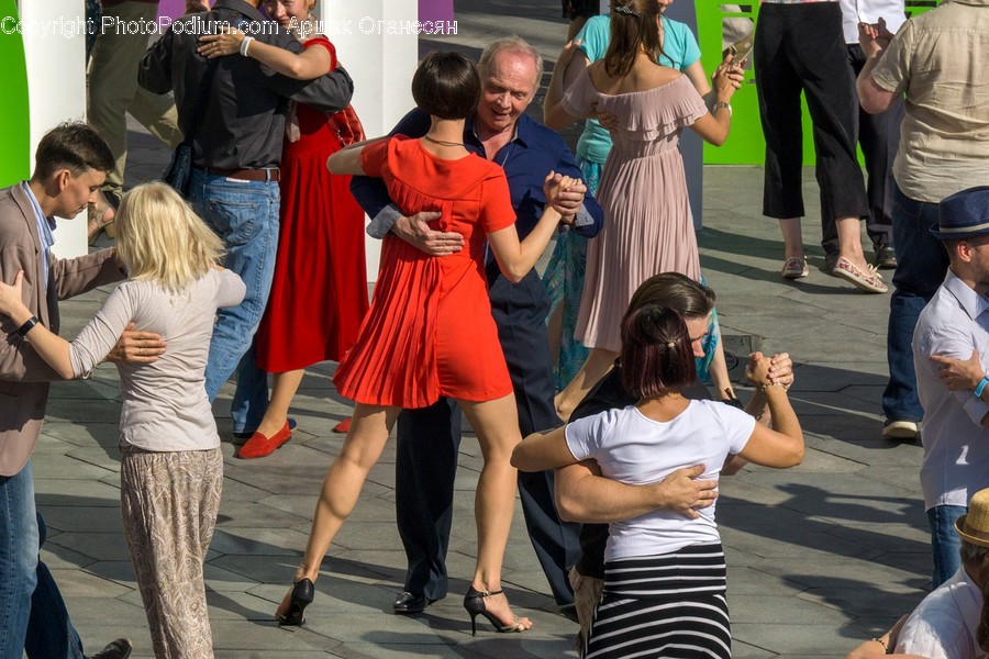 Dance Pose, Leisure Activities, Person, Human, Apparel