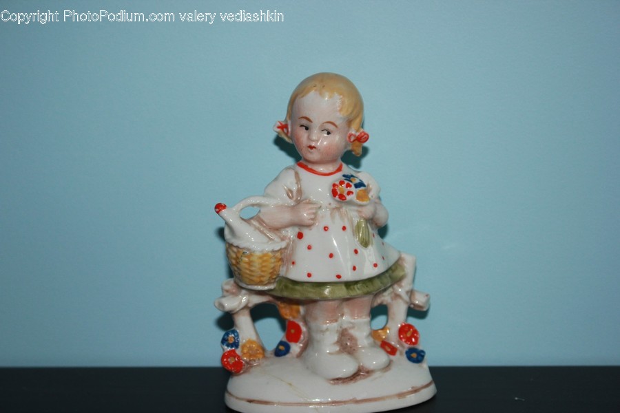 Figurine, Dessert, Food, Cake, Person