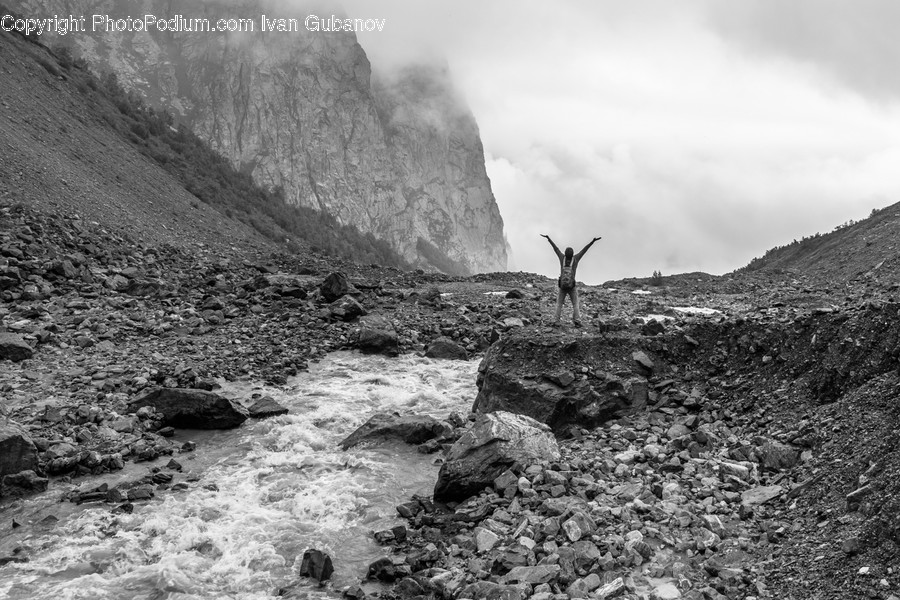 Ground, Rubble, Nature, Outdoors, Mammal