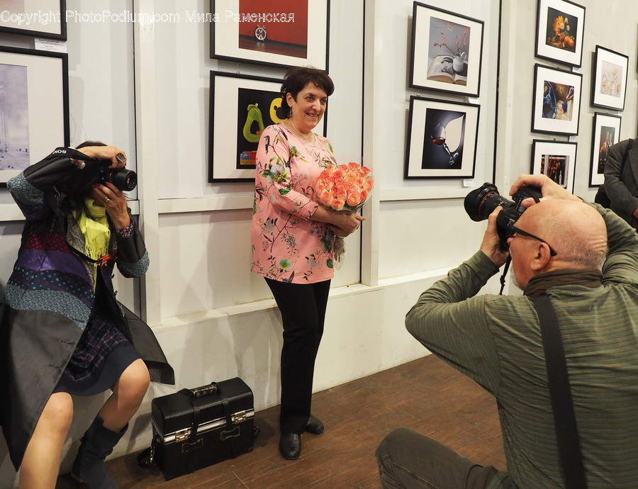 Human, Person, Apparel, Clothing, Photographer