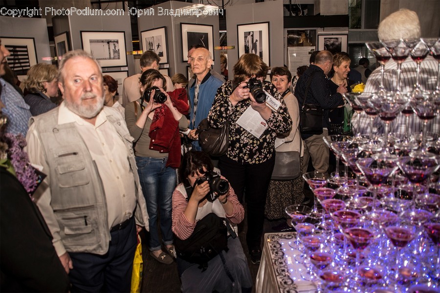 Person, Human, Photographer, Pub, Paparazzi