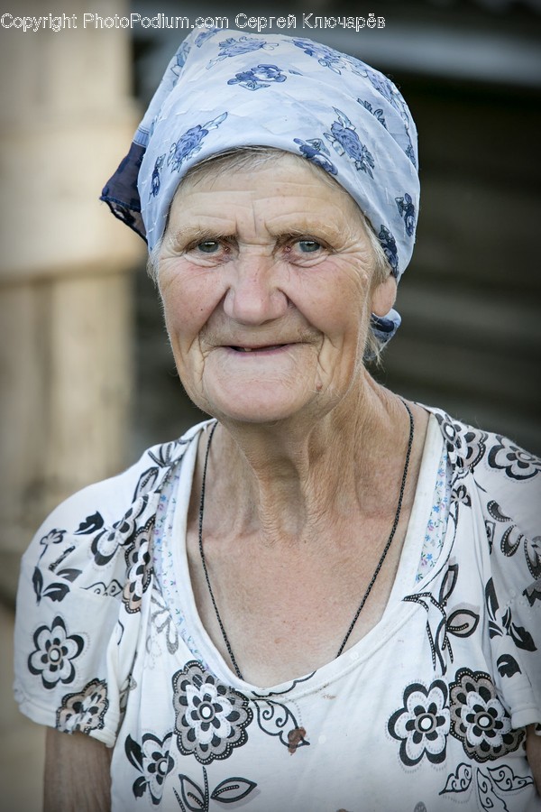 Apparel, Clothing, Person, Human, Headband