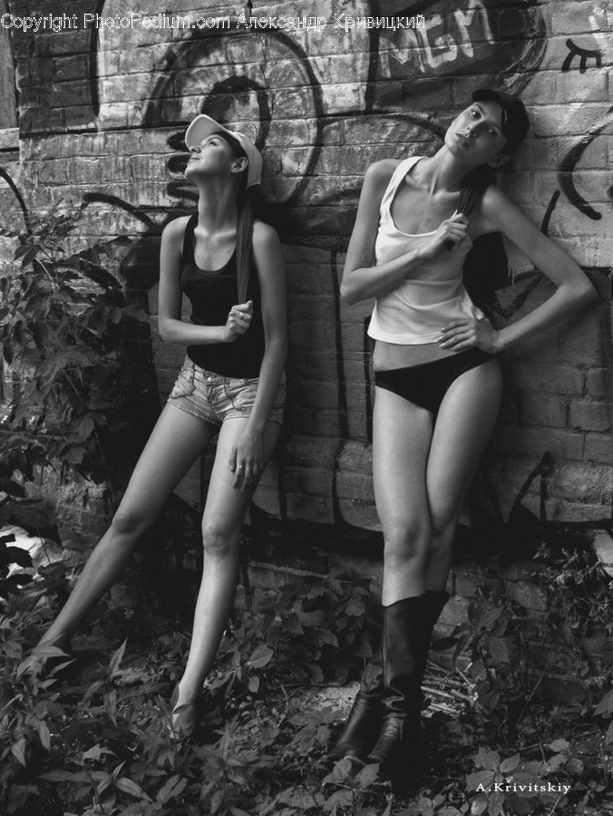 Clothing, Apparel, Person, Human, Shorts