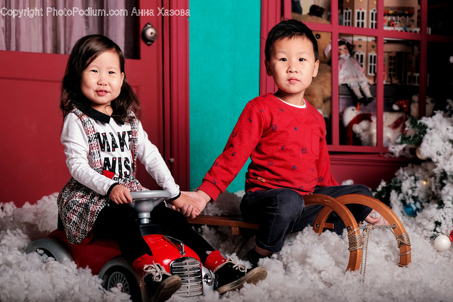 Person, Human, Apparel, Clothing, Sitting
