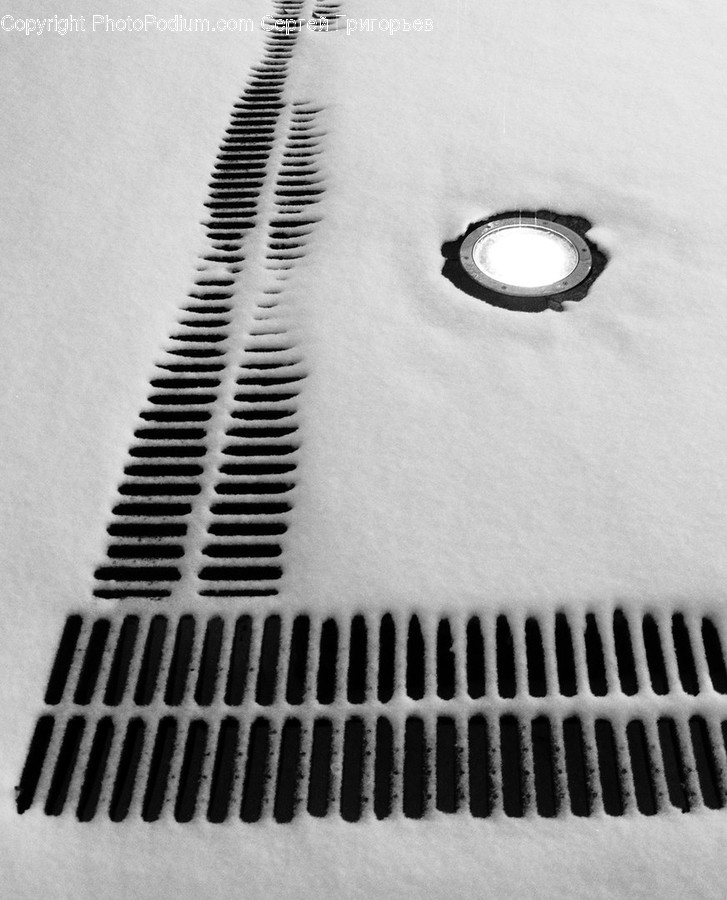Drain, Hole