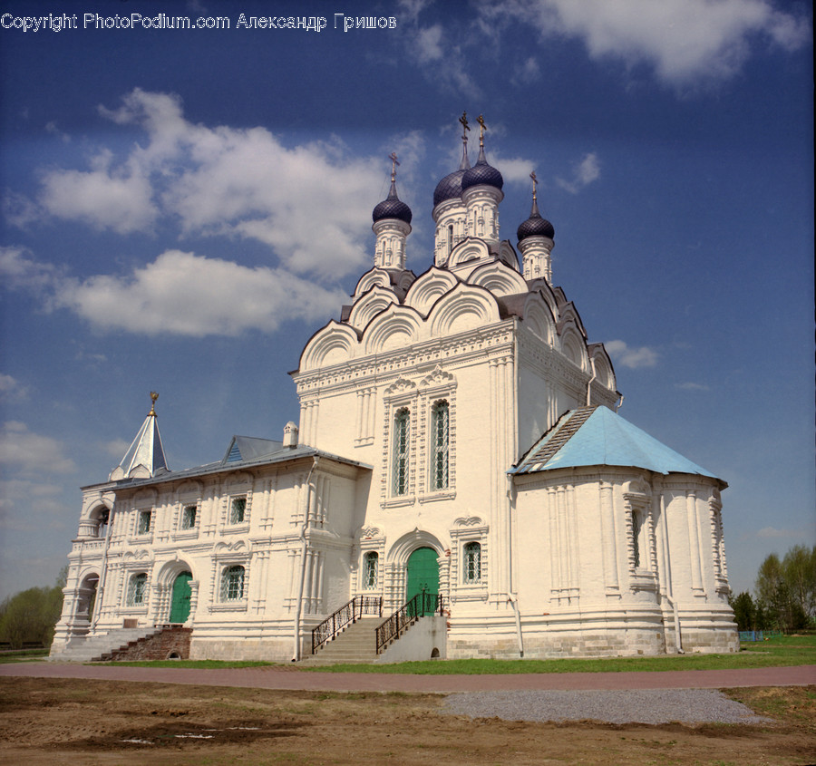 Plant, Grass, Building, Architecture, Spire
