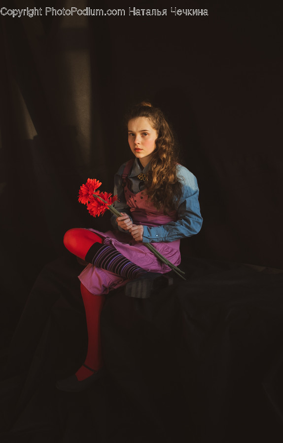 Clothing, Apparel, Person, Human, Sleeve
