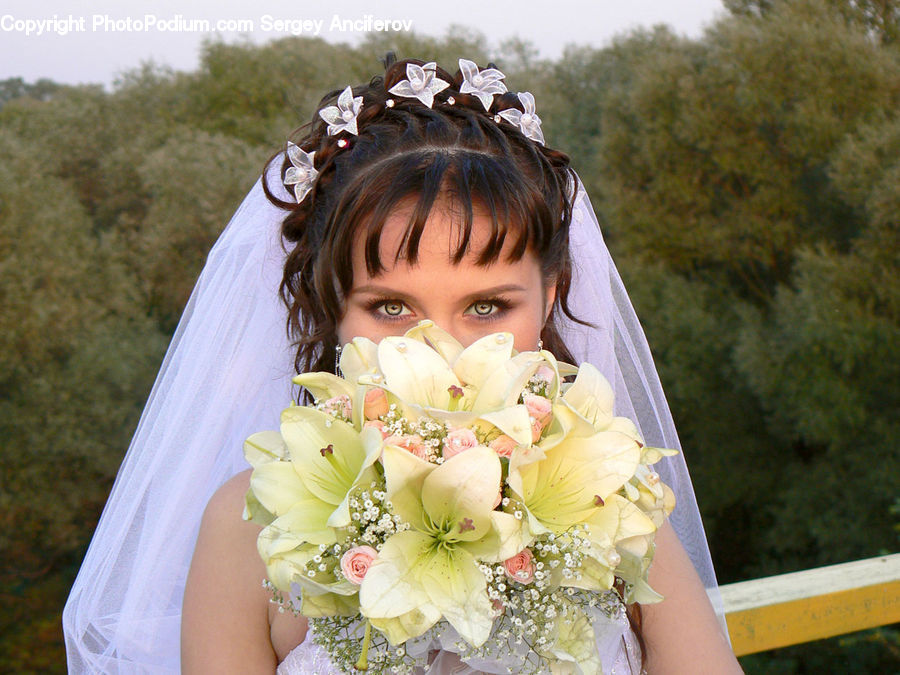 People, Person, Human, Bridesmaid, Leisure Activities, Flower, Flower Arrangement
